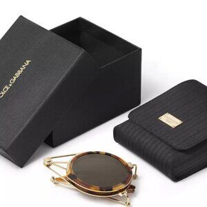 Dolce Gabbana mano sunglasses